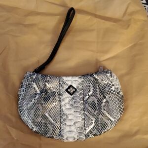 Simply Vera Vera Wang Black and Gray Snakeskin Wristlet